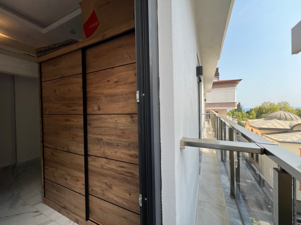Bright four-room apartment 100 m from the sea, center - Umbrella Group - Photo 10