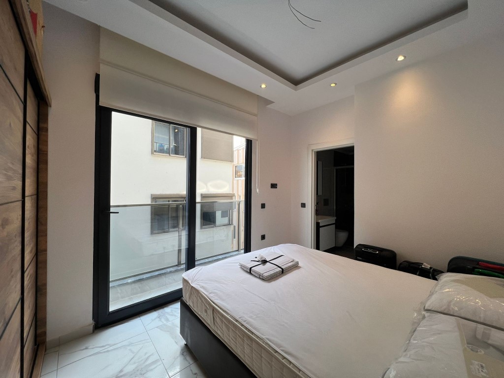 Bright four-room apartment 100 m from the sea, center - Umbrella Group - Photo 9