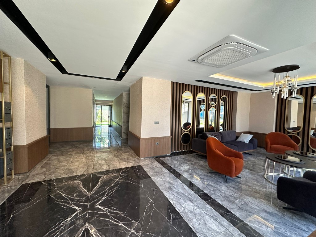 U6215 - Photo 12