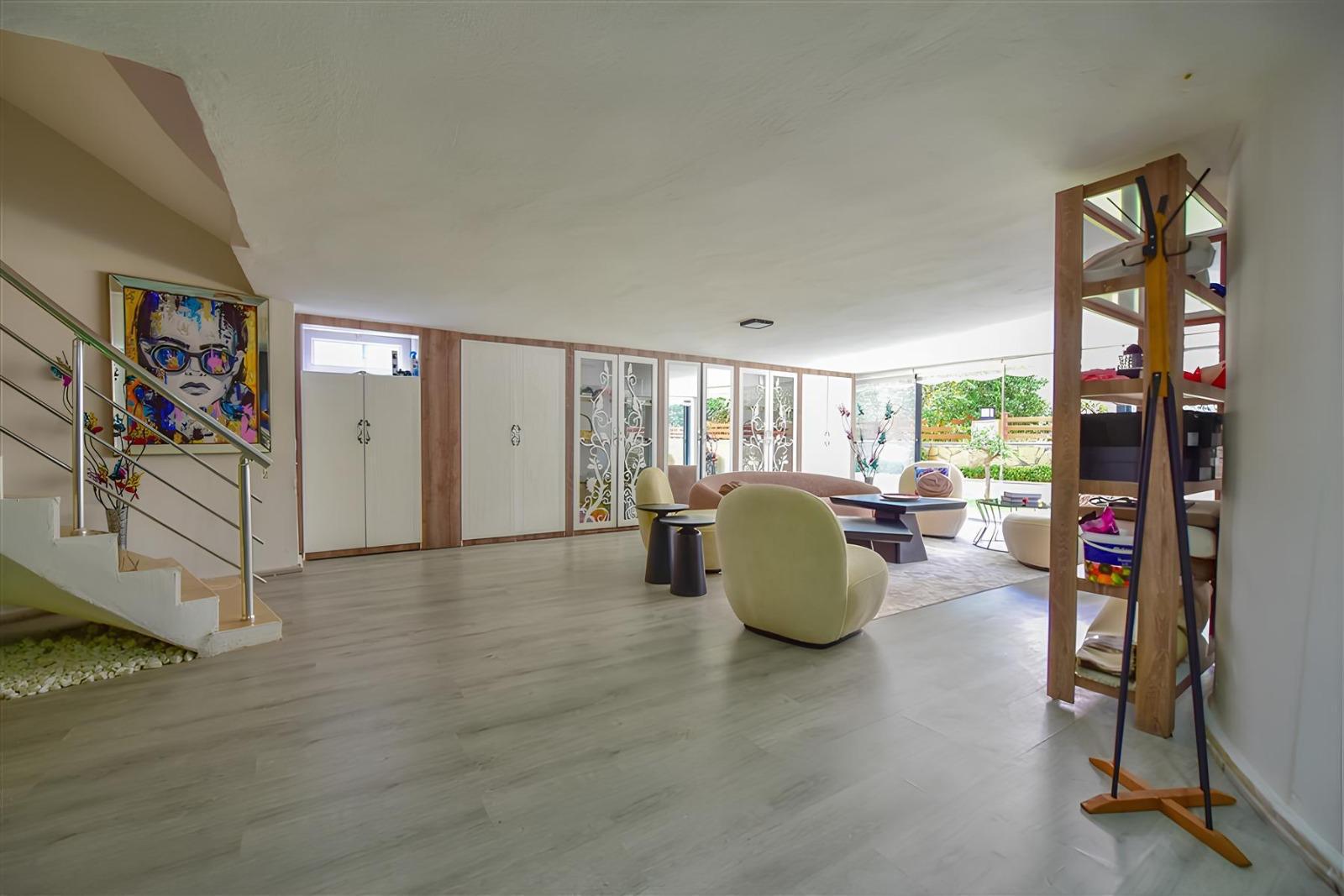 Spacious villa with private pool, in the Mahmutlar area - Umbrella Group - Photo 3