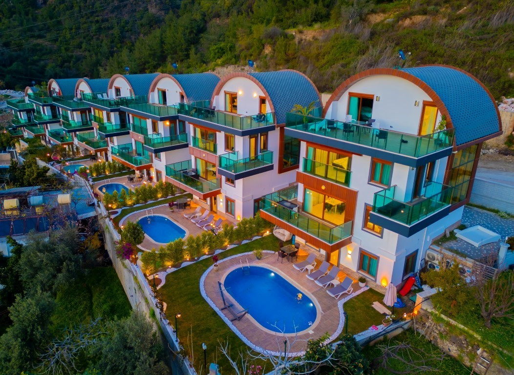 Ready furnished complex of villas, with sea and city view (Bektaş) - Umbrella Group