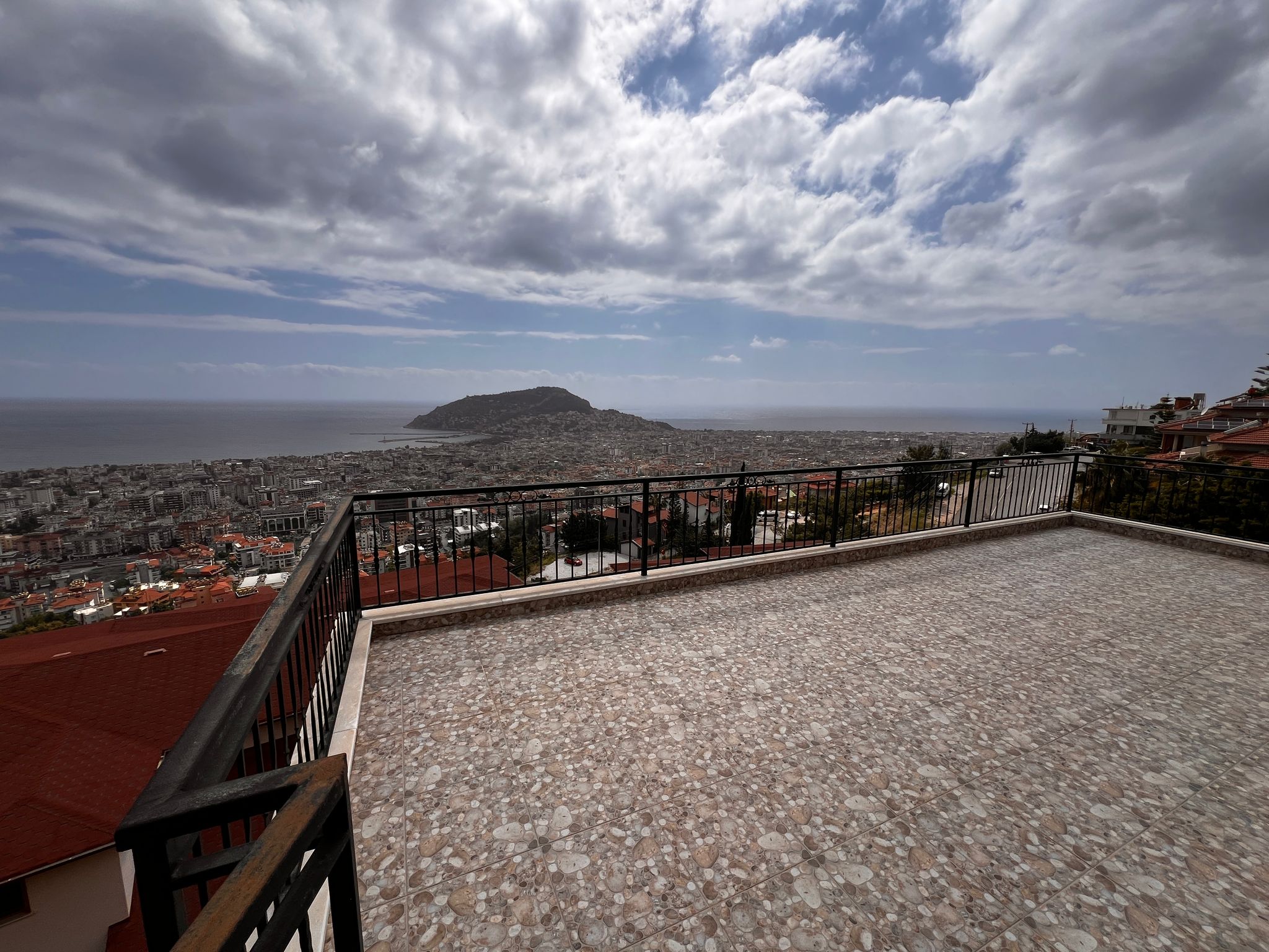 Spacious duplex on the 5th floor, with beautiful sea and city views, Center - Umbrella Group - Photo 21