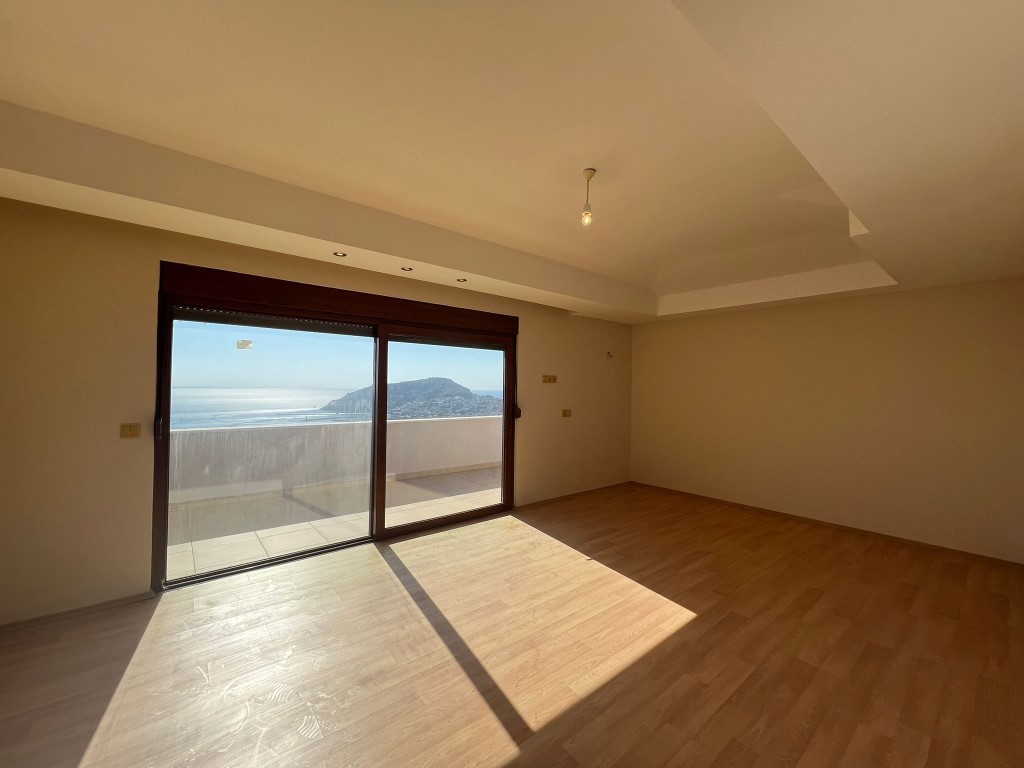 Spacious duplex on the 5th floor, with beautiful sea and city views, Center - Umbrella Group - Photo 17