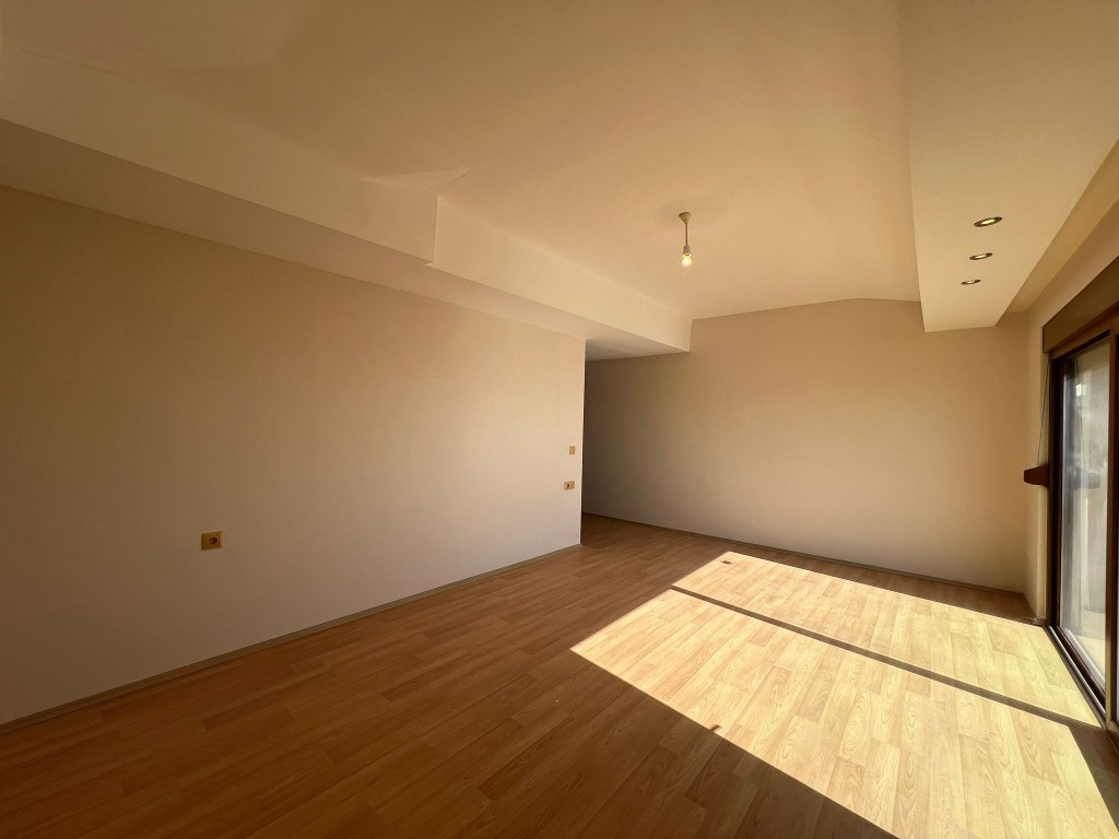 Spacious duplex on the 5th floor, with beautiful sea and city views, Center - Umbrella Group - Photo 16