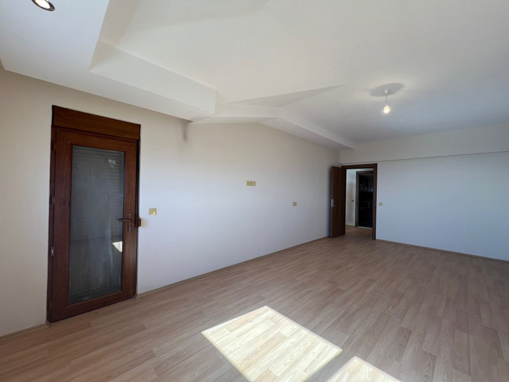 Spacious duplex on the 5th floor, with beautiful sea and city views, Center - Umbrella Group - Photo 14