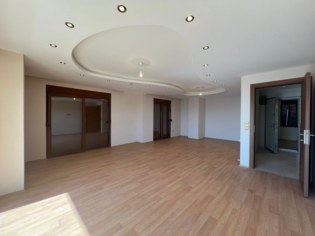 Spacious duplex on the 5th floor, with beautiful sea and city views, Center - Umbrella Group - Photo 6