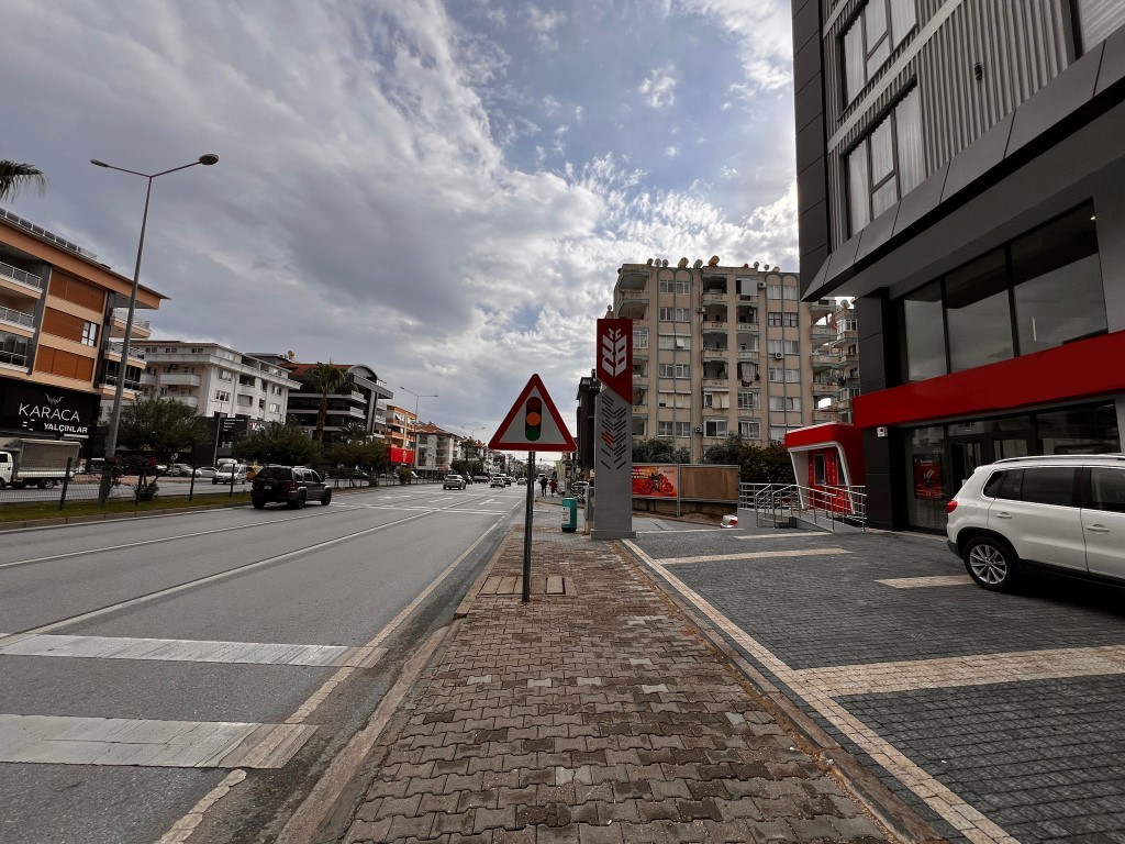Commercial space of 530 m2, in the district of Oba - Umbrella Group - Photo 4