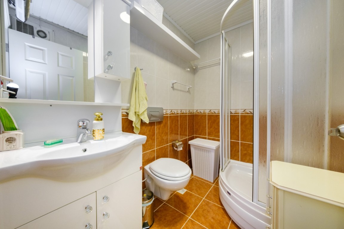Furnished three-room apartment on the 1st floor in the district of Cleopatra - Umbrella Group - Photo 15