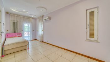 Zoom in
