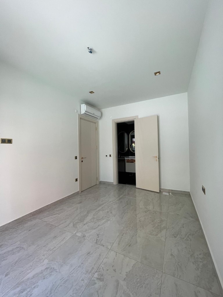 U6698 - Photo 39