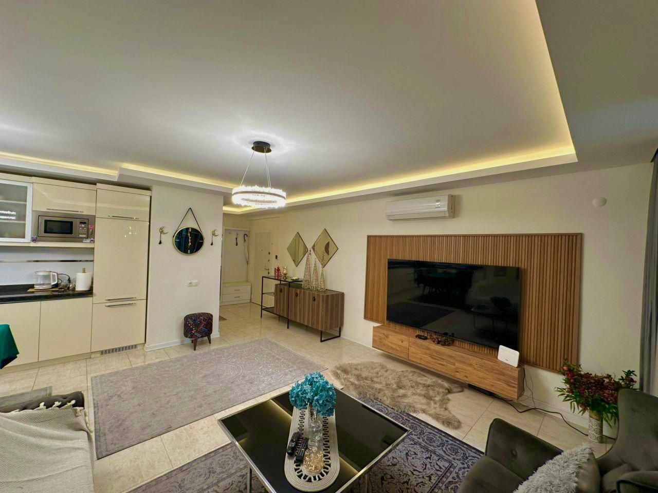 U6701 - Photo 2