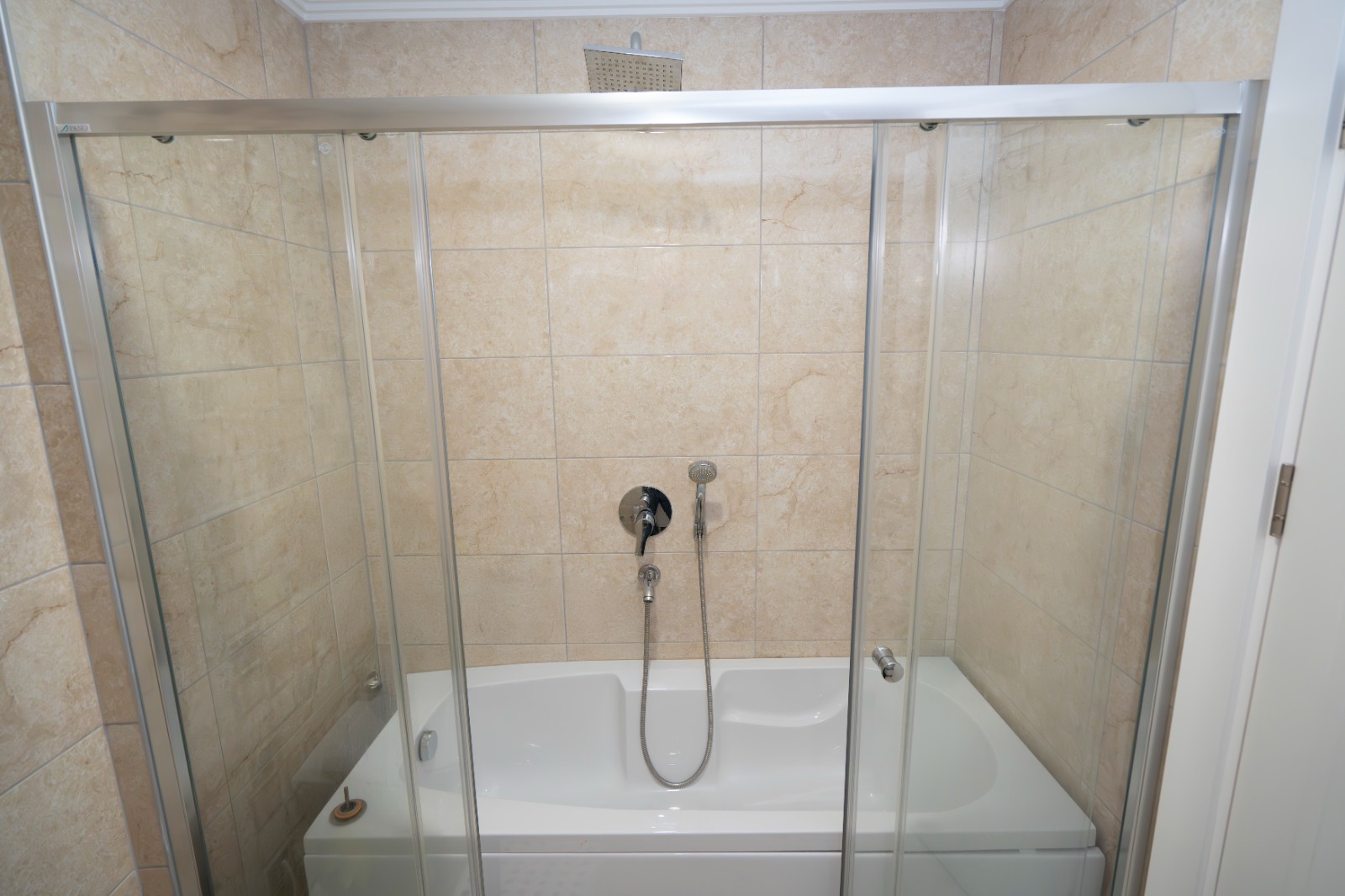 U6728 - Photo 15