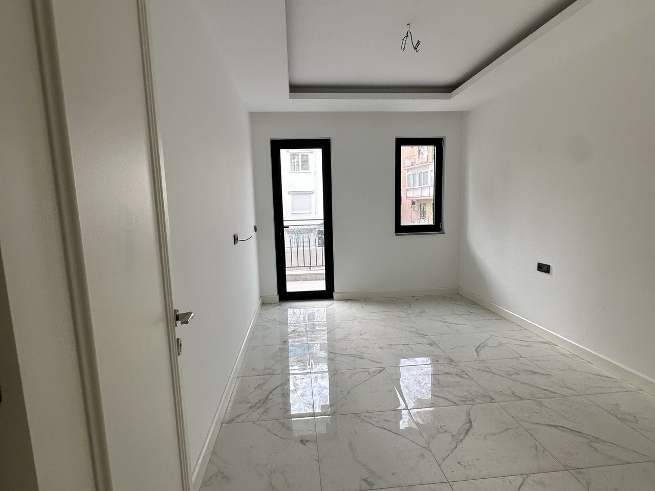 U6807 - Photo 11