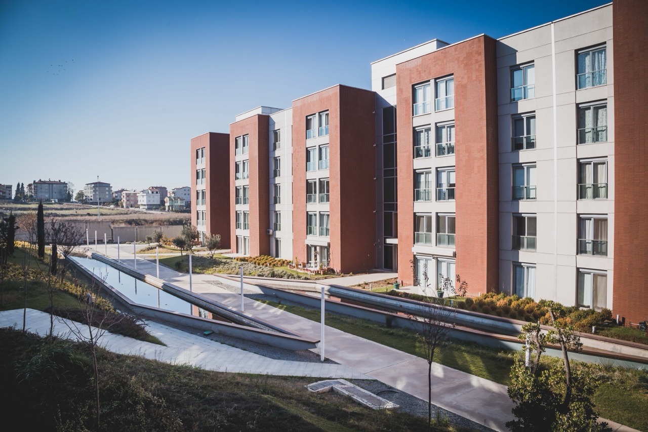 Apartments near Istanbul in a quiet coastal area - Photo 4