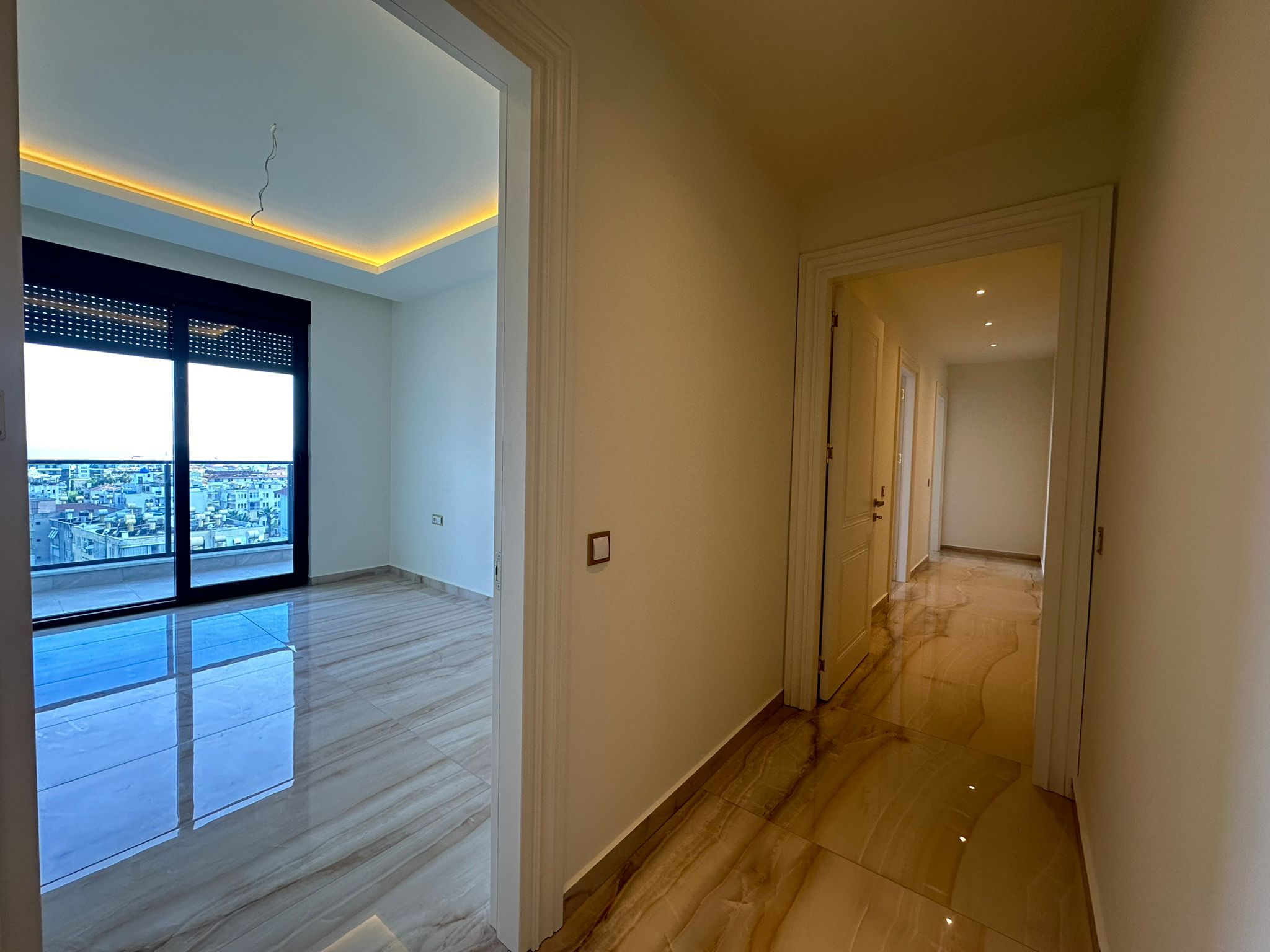 U6810 - Photo 28