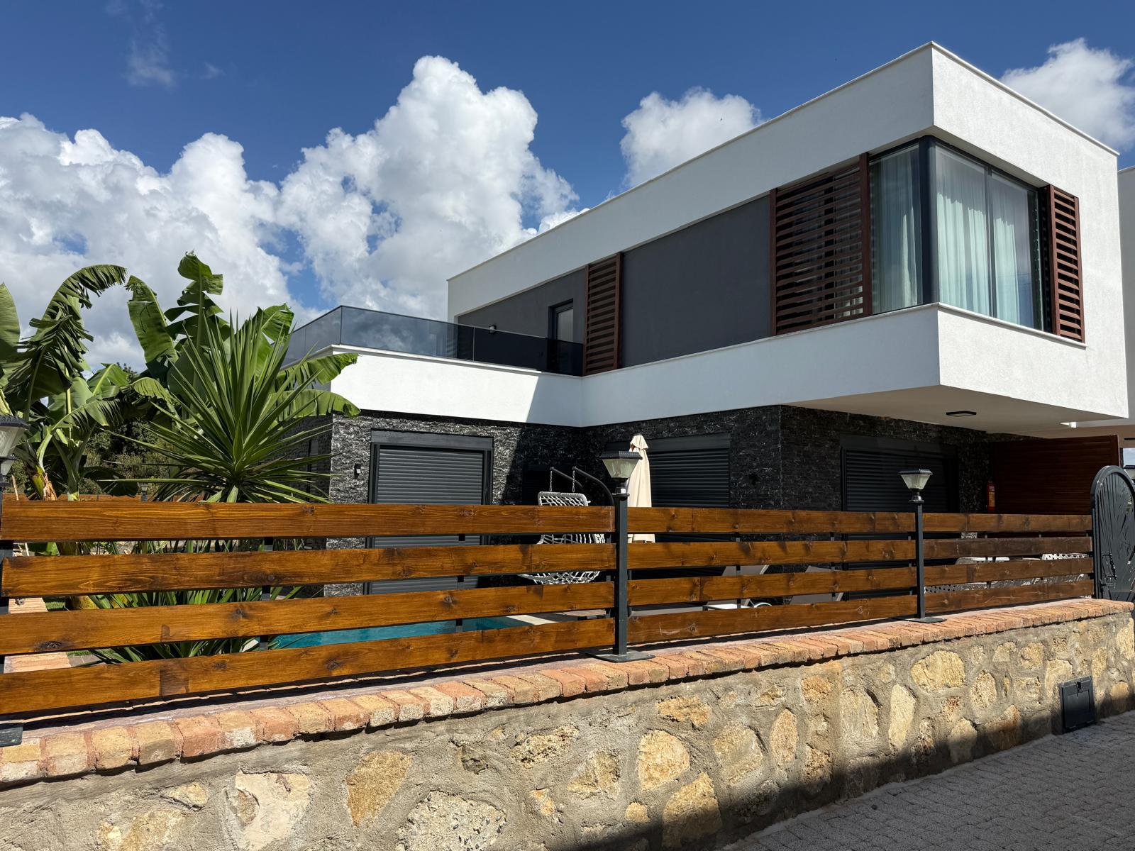 3+1 duplex villa in Incekum with sea views, a private pool, and a garden - Photo 4