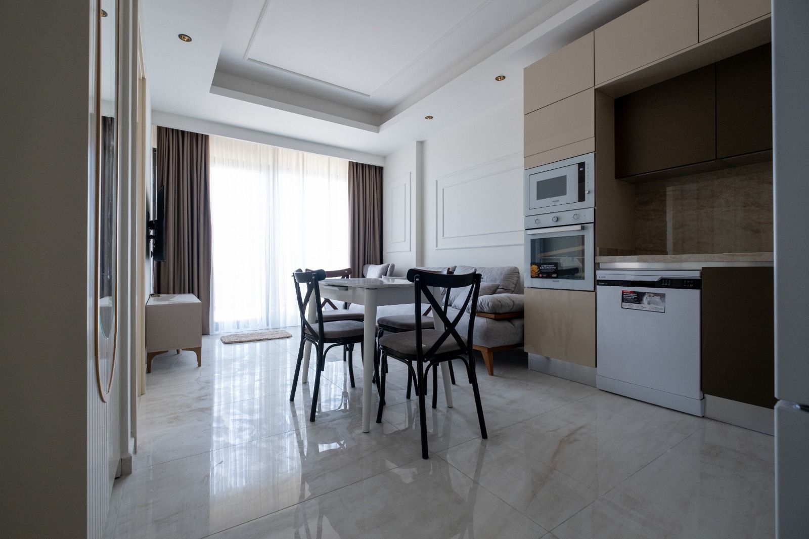 Furnished 1+1 Apartment on the First Line of the Mediterranean Sea in Mahmutlar - Photo 14