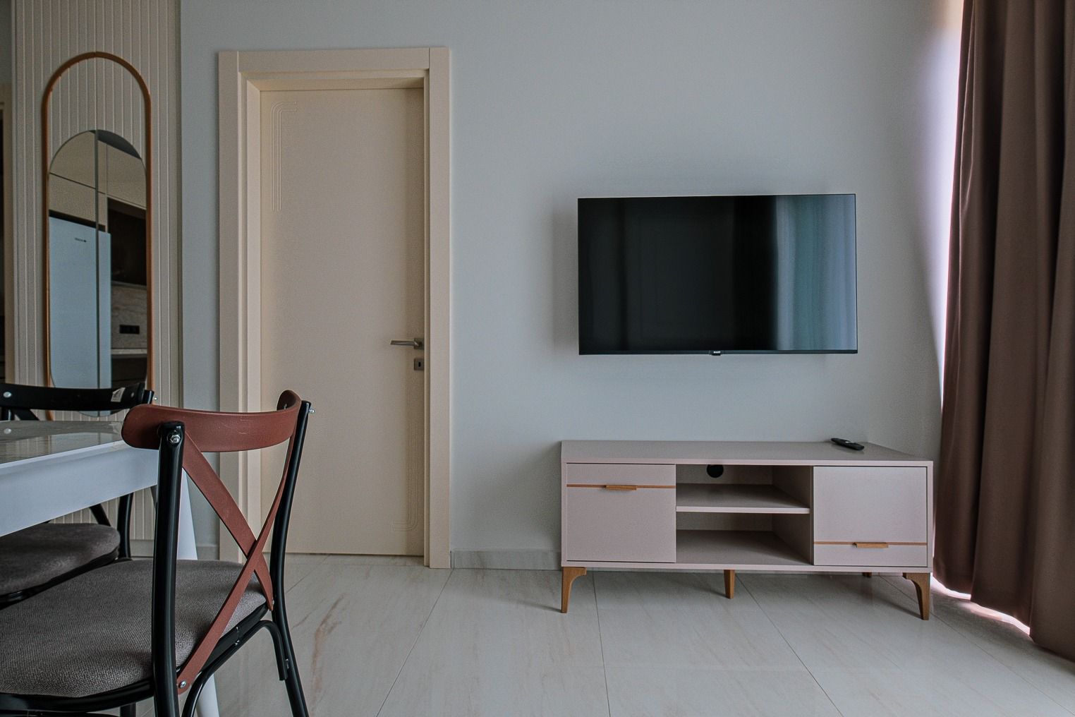 Furnished 1+1 Apartment on the First Line of the Mediterranean Sea in Mahmutlar - Photo 18