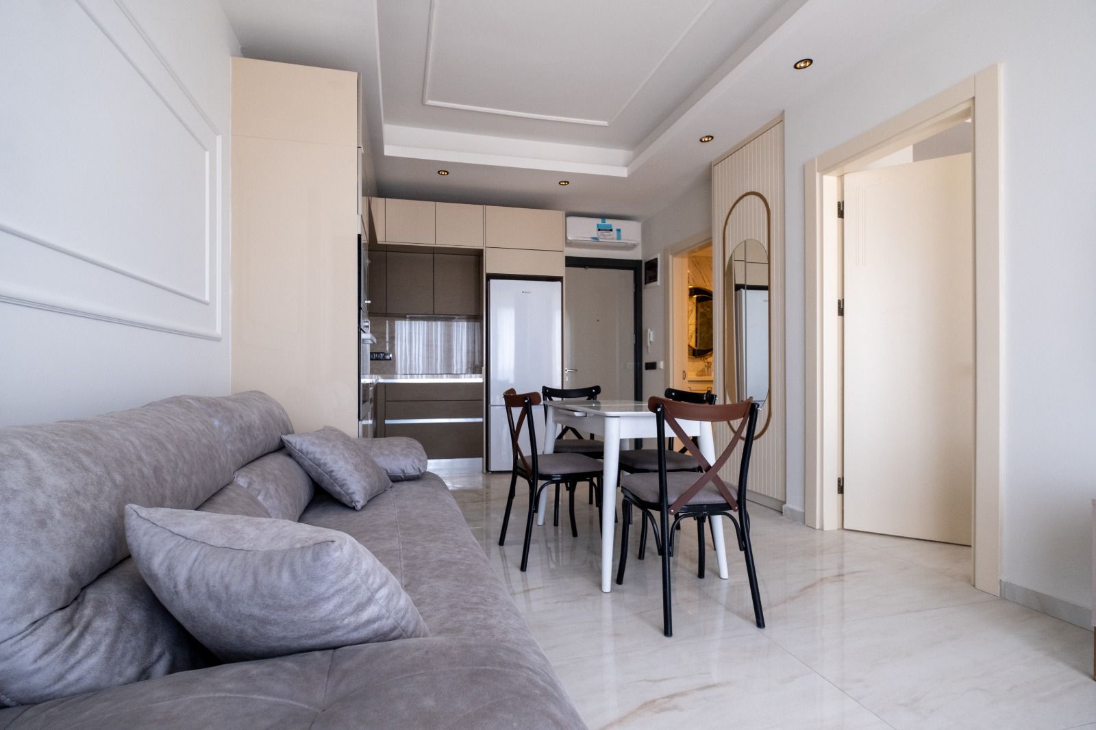 Furnished 1+1 Apartment on the First Line of the Mediterranean Sea in Mahmutlar - Photo 13