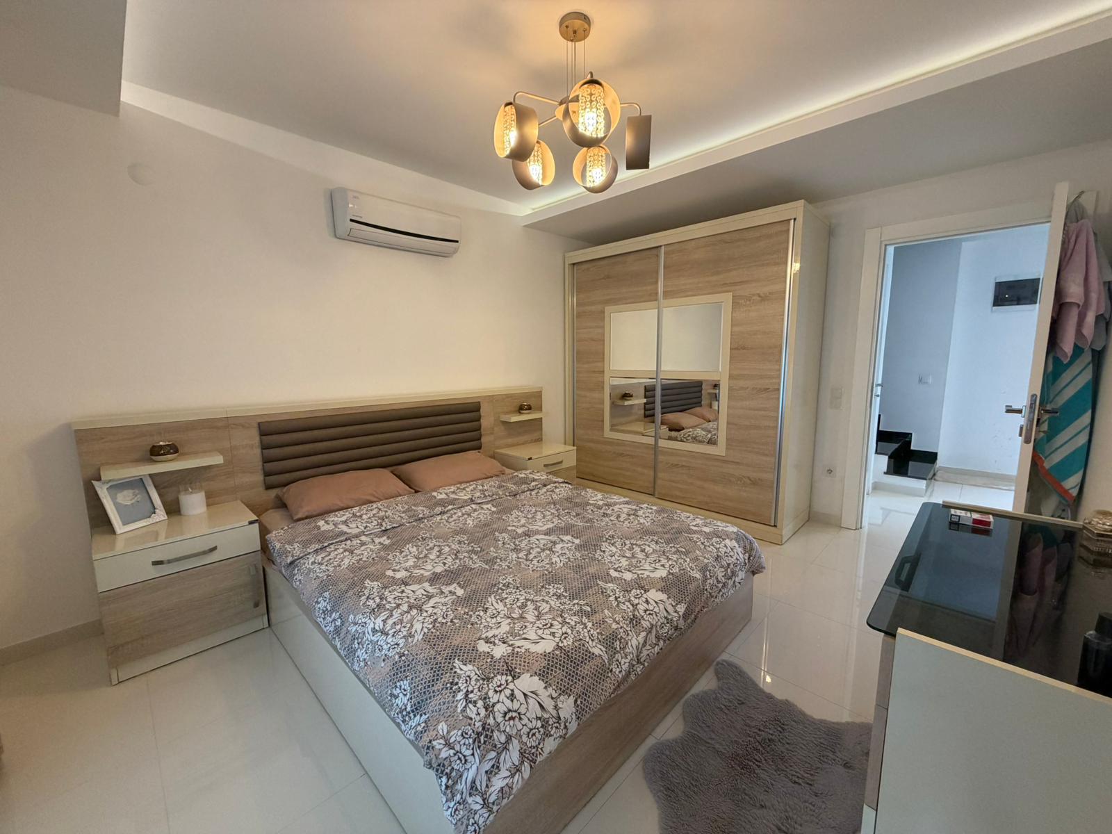 Furnished 3+1 Duplex in Cleopatra, Alanya, 350 m from the Beach - Photo 12