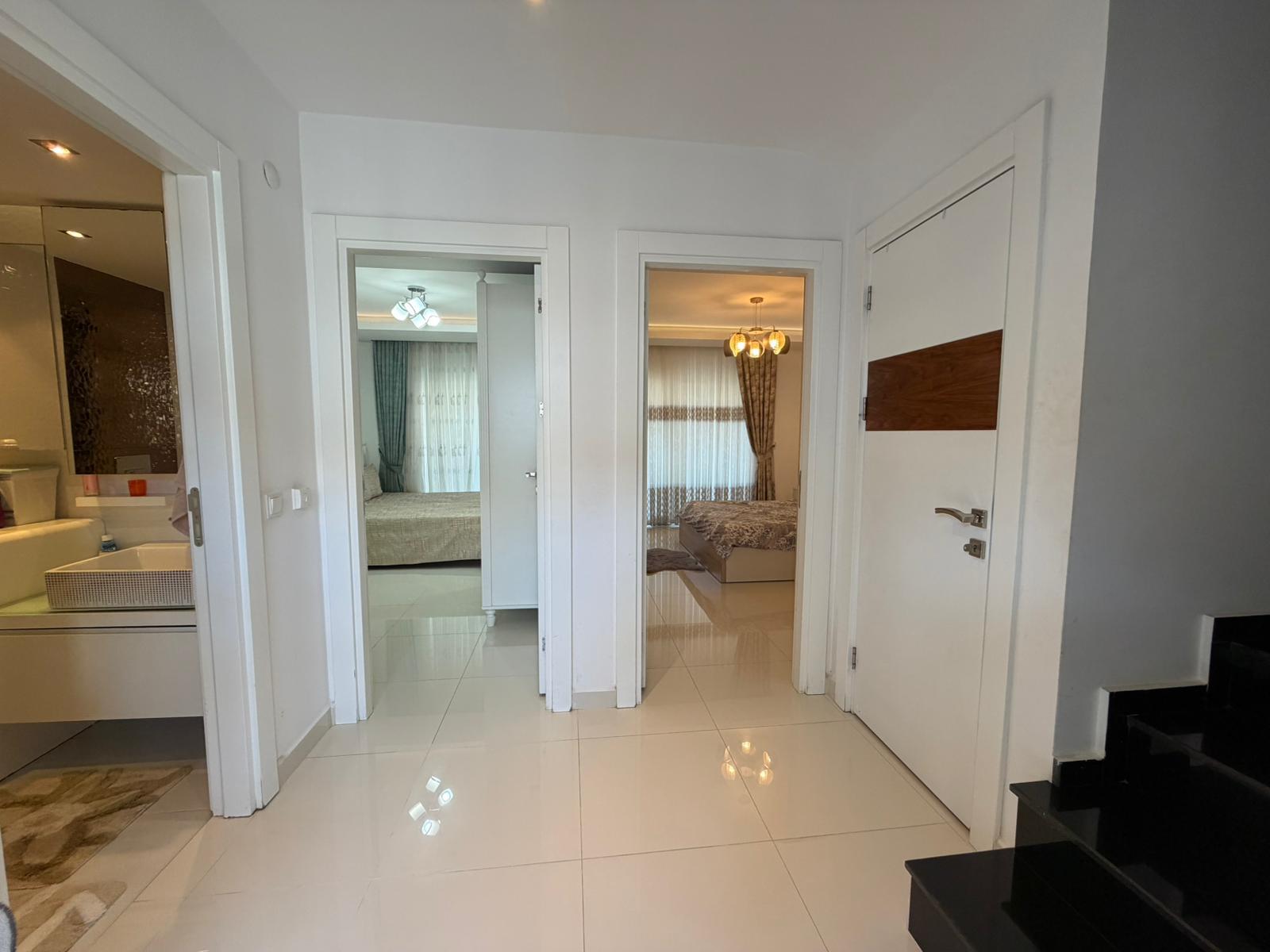 Furnished 3+1 Duplex in Cleopatra, Alanya, 350 m from the Beach - Photo 10
