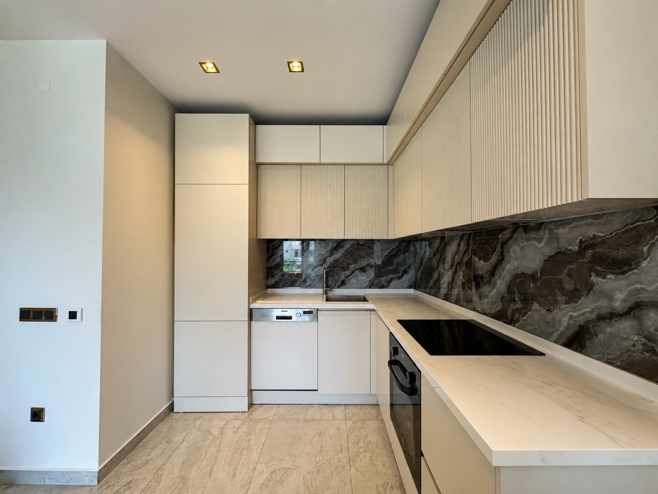1+1 apartment in the center of Alanya, 150 meters from the sea - Photo 19