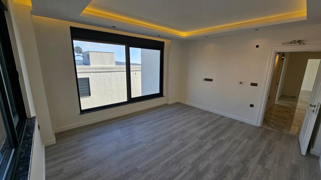 5+1 villa in Tepe with panoramic views of the sea and Alanya Castle - Photo 13