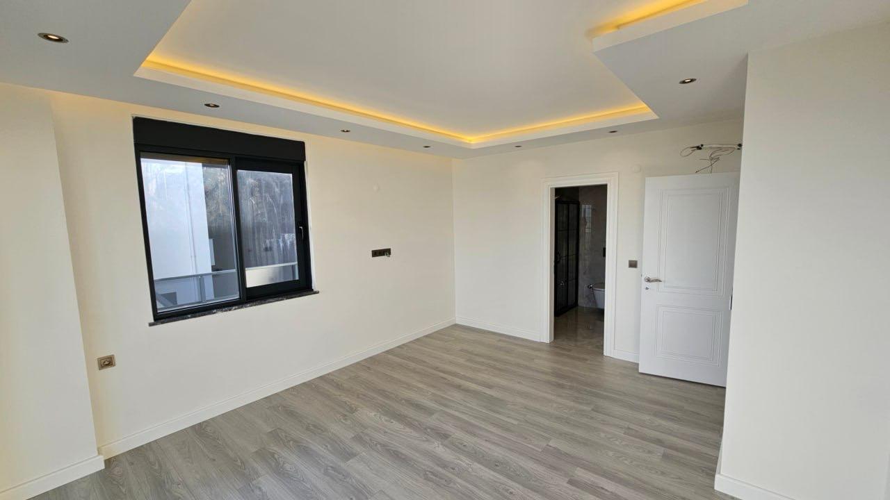 5+1 villa in Tepe with panoramic views of the sea and Alanya Castle - Photo 8