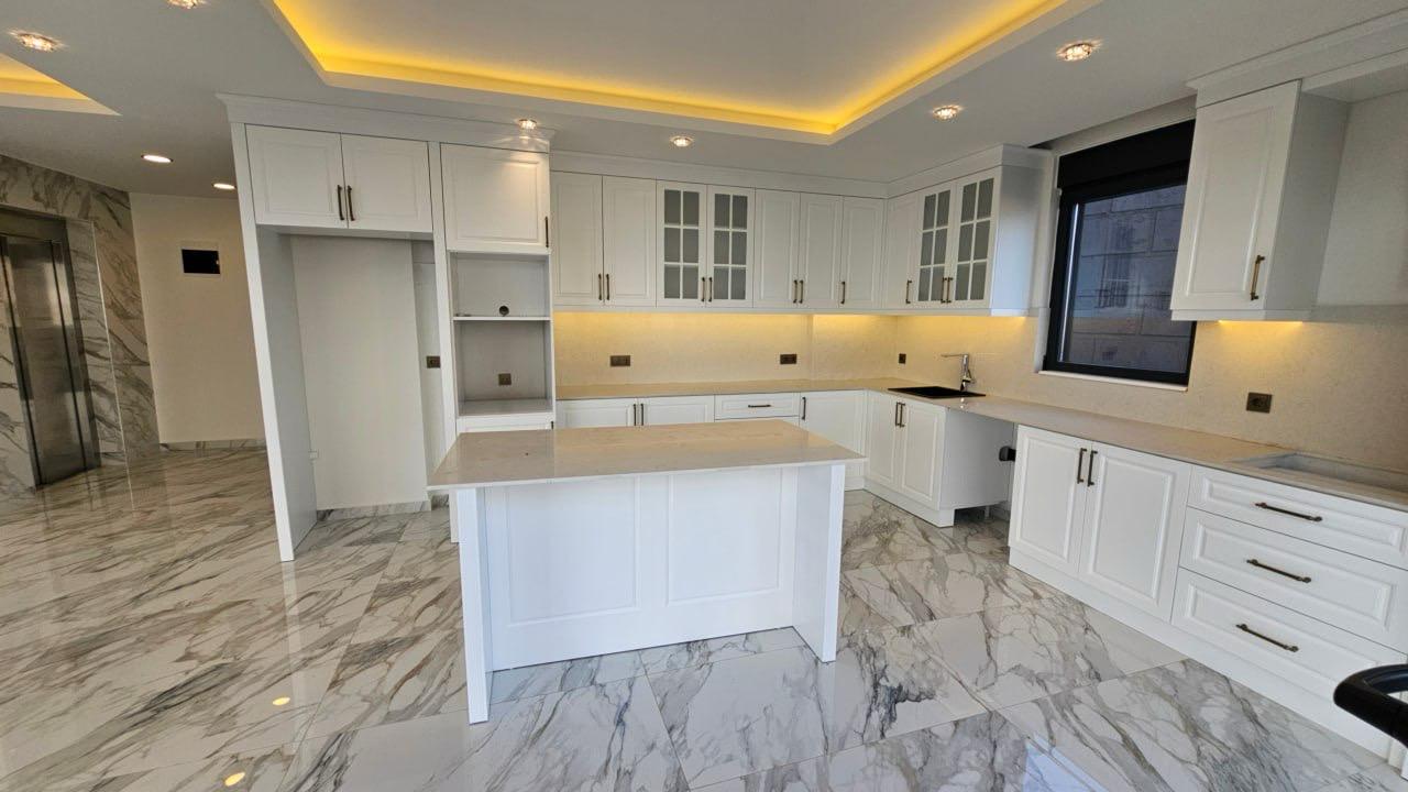 5+1 villa in Tepe with panoramic views of the sea and Alanya Castle - Photo 5