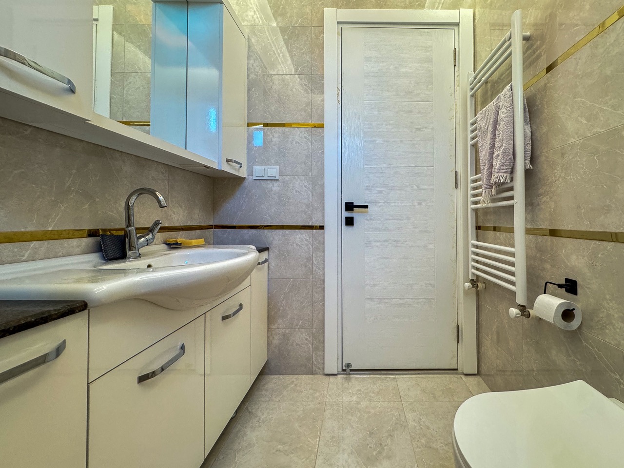 Furnished 1+1 apartment in Mahmutlar in a complex with pools and SPA - Photo 29