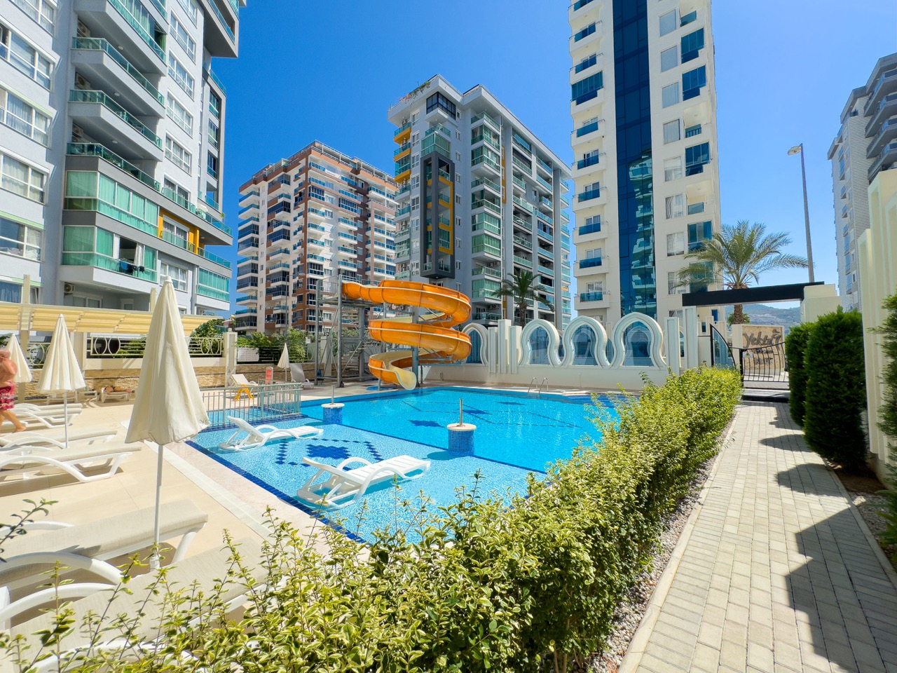 Furnished 1+1 apartment in Mahmutlar in a complex with pools and SPA - Photo 5