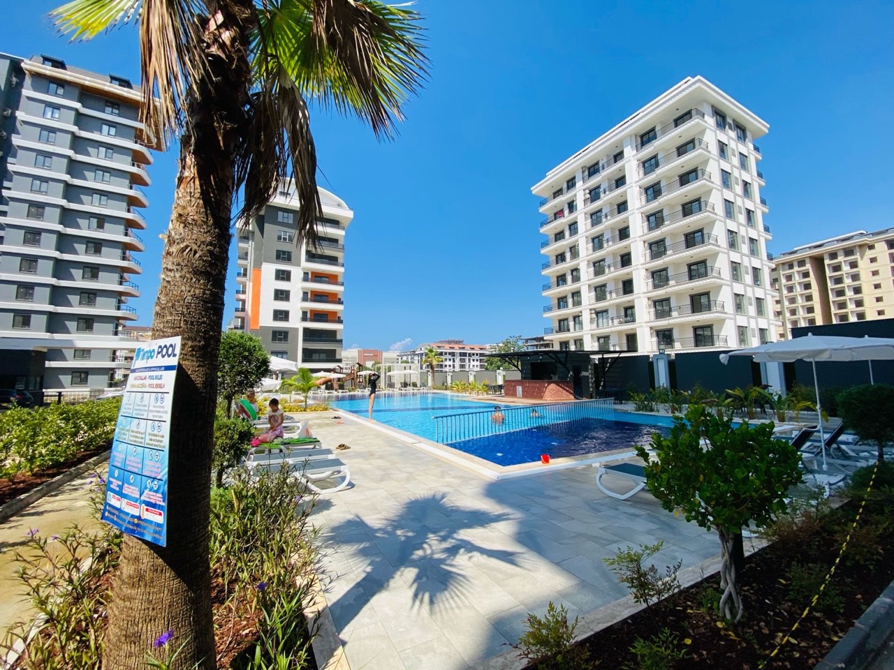 Furnished 1+1 apartment in Mahmutlar with mountain and city views, 600 meters from the sea - Photo 4
