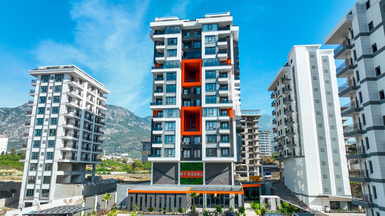 Furnished 1+1 apartment in Mahmutlar with mountain and city views, 600 meters from the sea - Photo 3