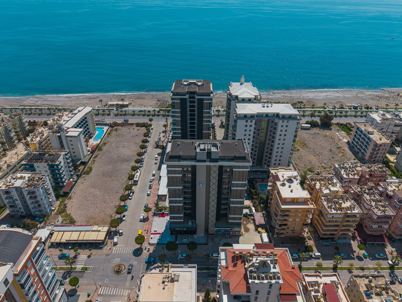 Furnished 2+1 apartment on the first coastline in Mahmutlar - Photo 3