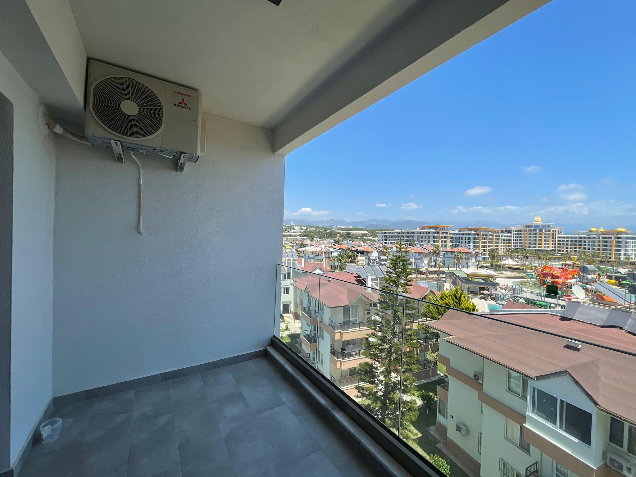 1+1 apartment in Türkler with a private beach and 5-star hotel facilities - Photo 9
