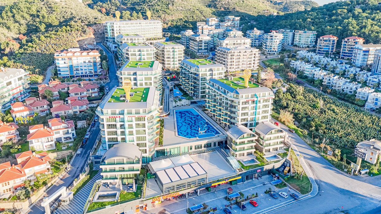 1+1 Apartment in a First-Line Complex with a Private Beach - Photo 4