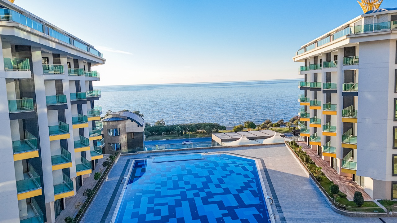 1+1 Apartment in a First-Line Complex with a Private Beach - Photo 9