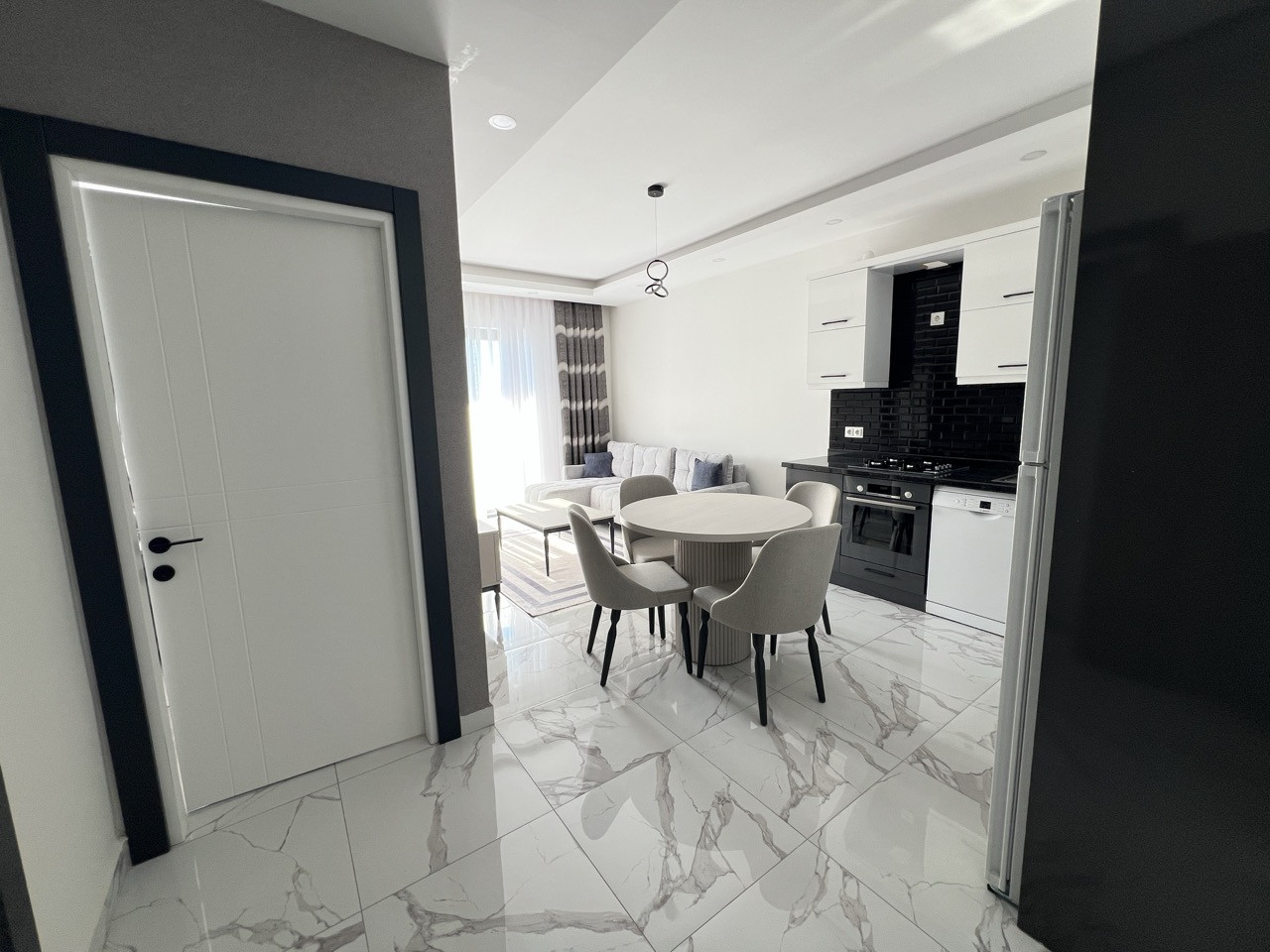 Furnished 1+1 Apartment Just 100 m from the Sea in Kargicak - Photo 15
