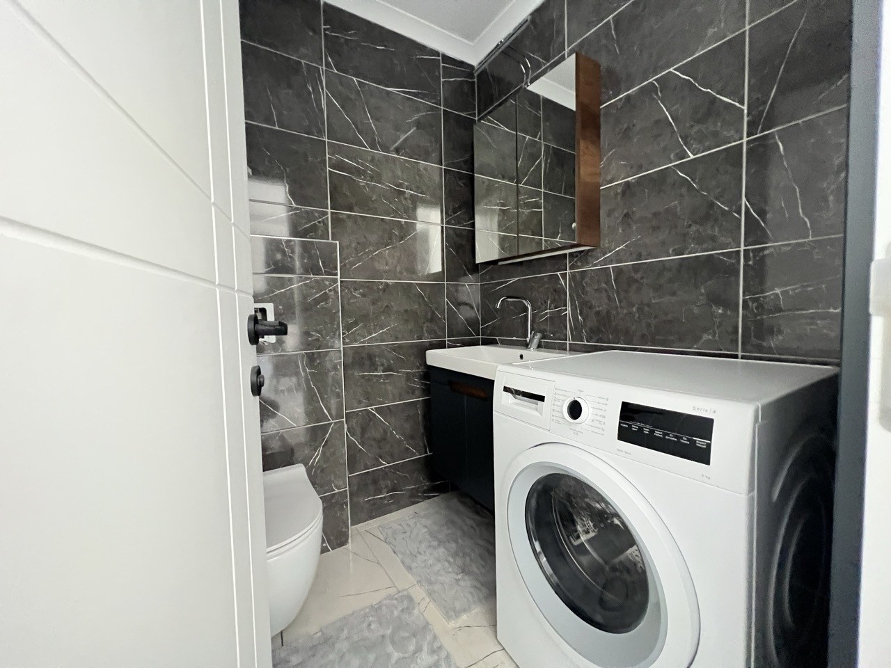 Furnished 1+1 Apartment Just 100 m from the Sea in Kargicak - Photo 27