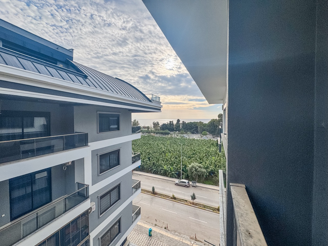Two-Level 3+1 Apartment 100 m from the Sea in Kargicak - Photo 10