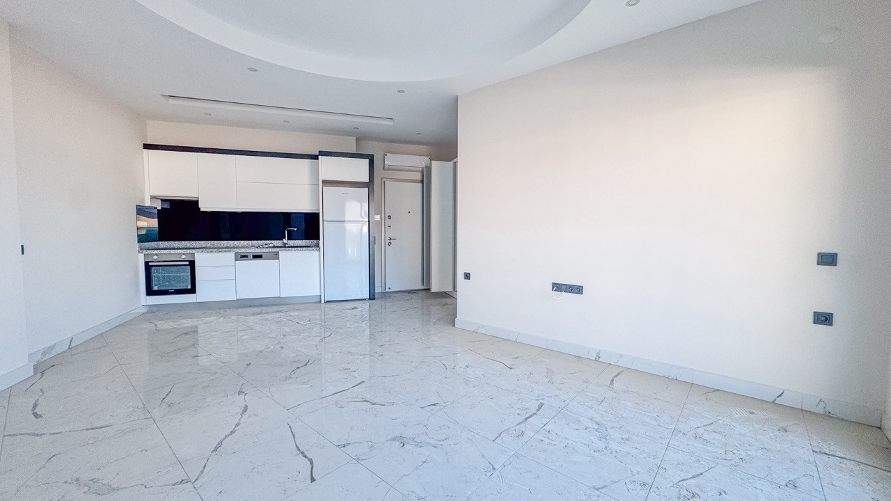 1+1 Apartment in a First-Line Complex with a Private Beach - Photo 28