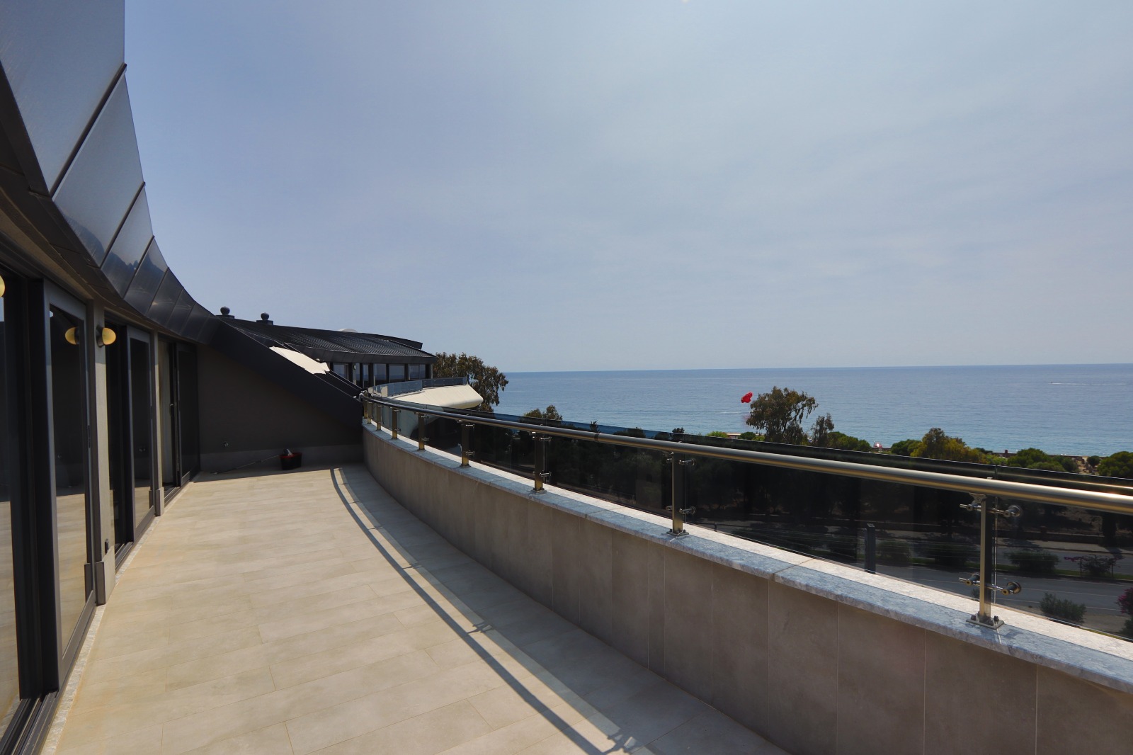 Furnished 2+1 Apartment with Sea View on the First Coastline - Photo 35