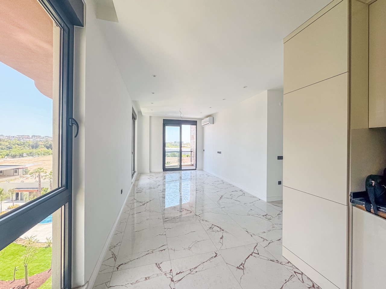 Two-Level 2+1 Apartment of 107 m² in a New Residential Complex in Oba - Photo 25