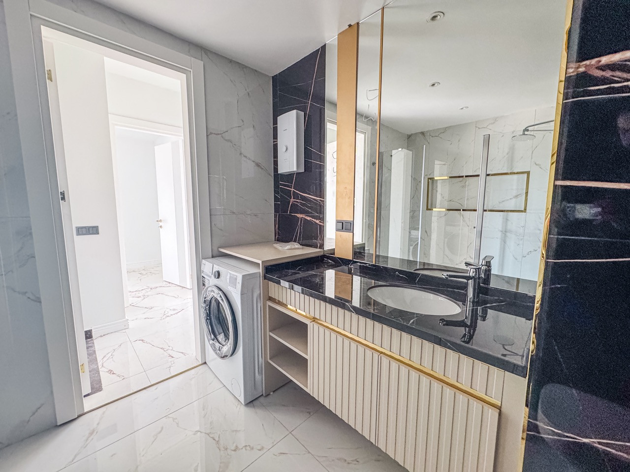 Two-Level 2+1 Apartment of 107 m² in a New Residential Complex in Oba - Photo 33