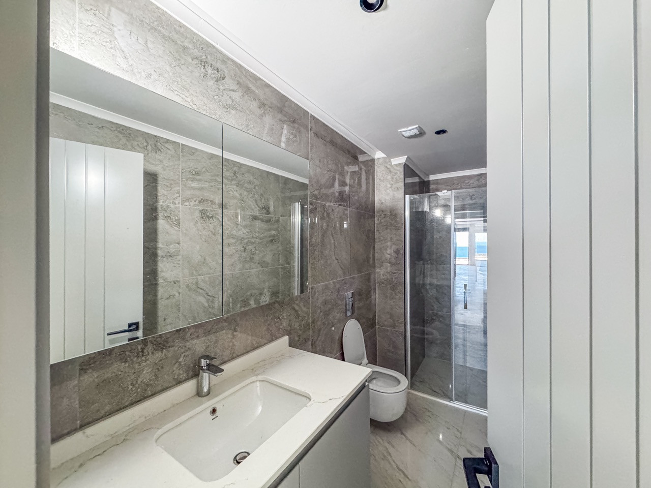 Apartment 2+1 of 180 m² with Sea View, 100 m from the Beach - Photo 39
