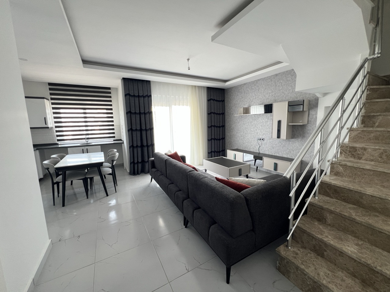 2+1 Duplex of 100 m², 250 m from the Sea in Kargicak - Photo 2