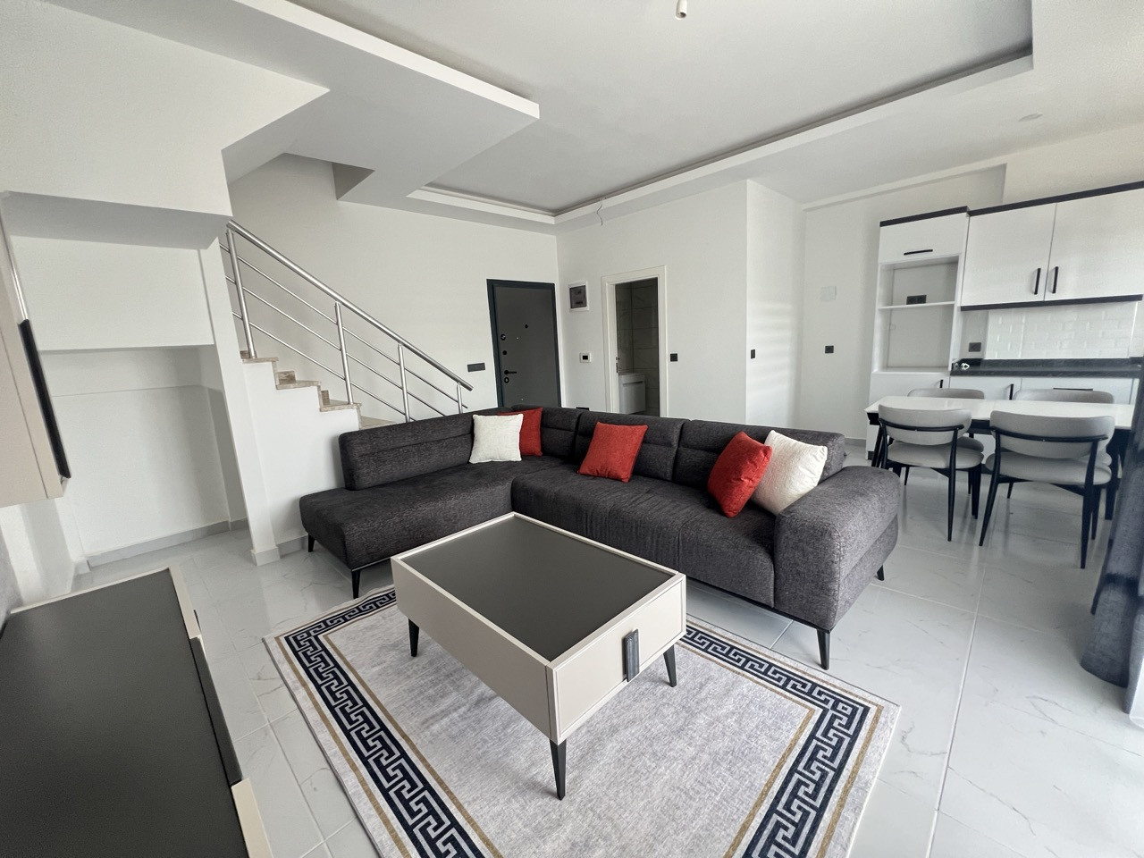 2+1 Duplex of 100 m², 250 m from the Sea in Kargicak - Photo 3