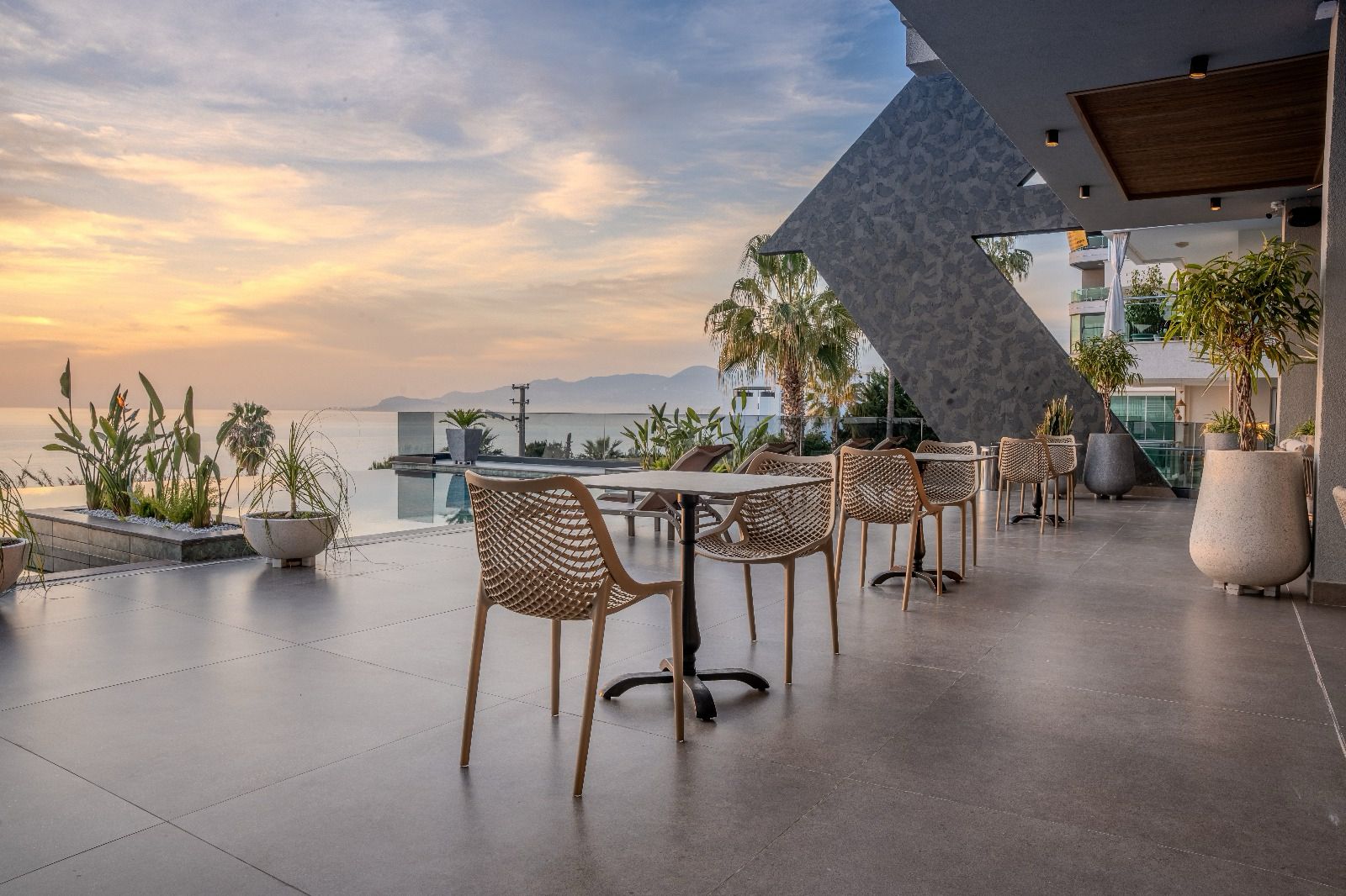 Apartment 2+1 of 180 m² with Sea View, 100 m from the Beach - Photo 4
