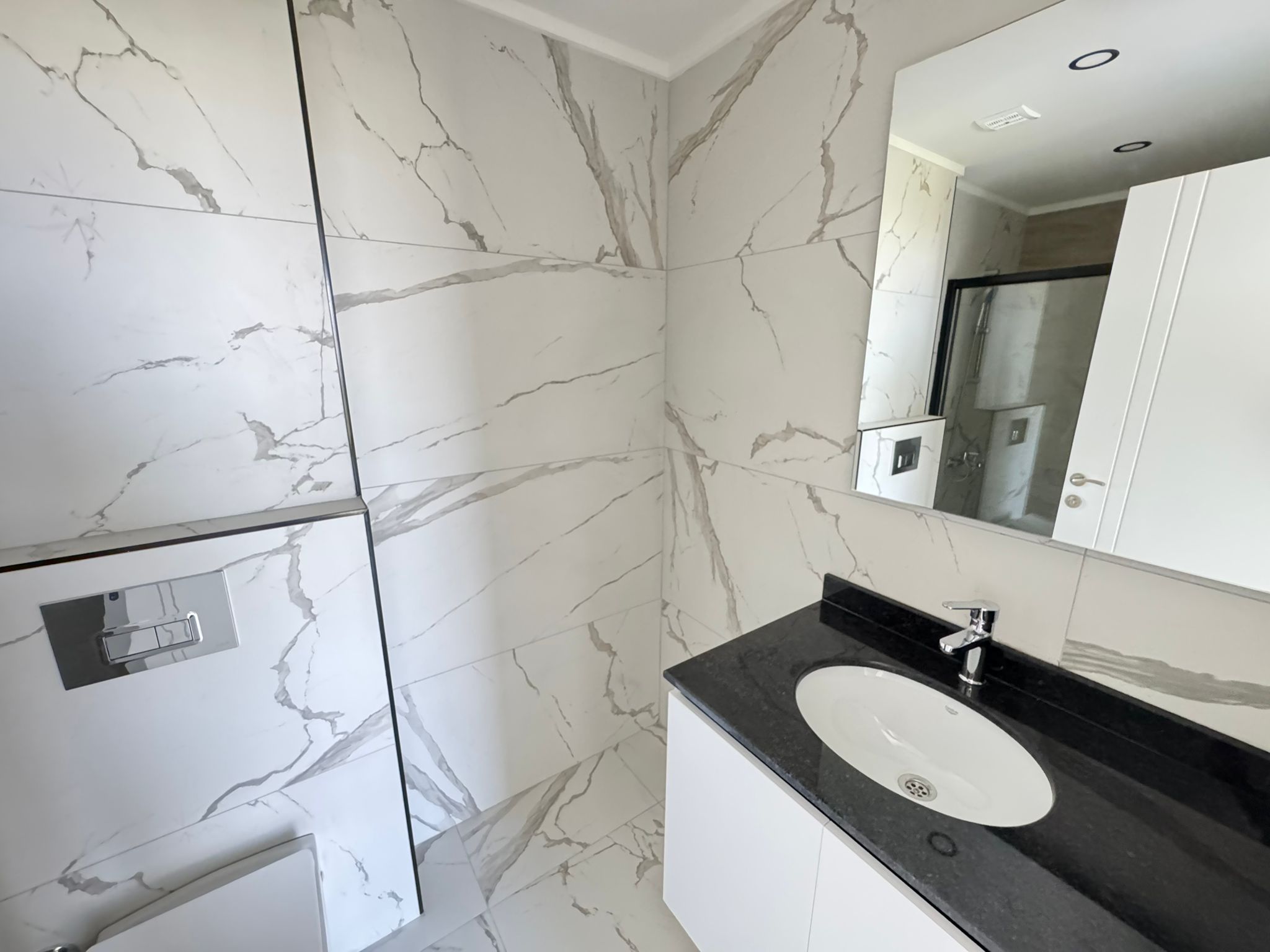 Spacious 2+1 Apartment in a New Residential Complex in Avsallar - Photo 25
