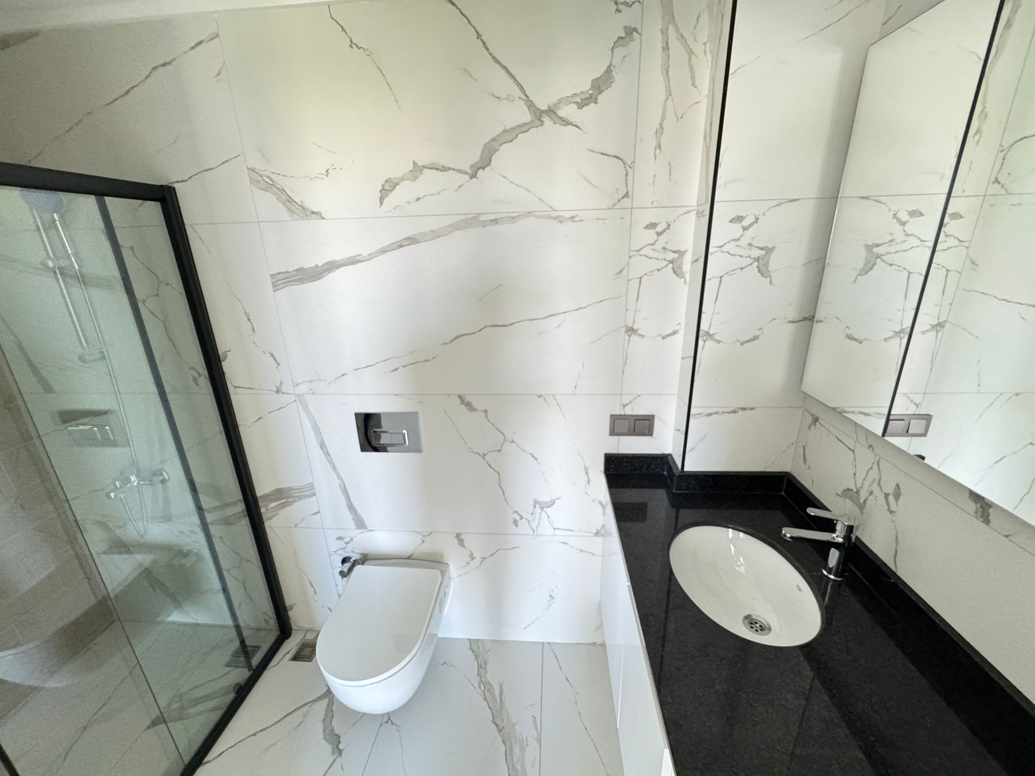 Spacious 2+1 Apartment in a New Residential Complex in Avsallar - Photo 24